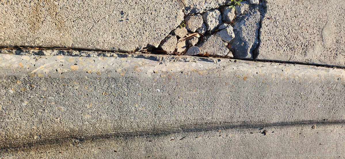 LOJ LOW 361 Woodvale Gutter and street issue