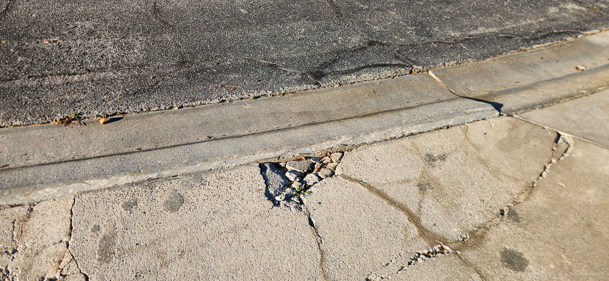 LOJ LOW 361 Woodvale Gutter and street issue